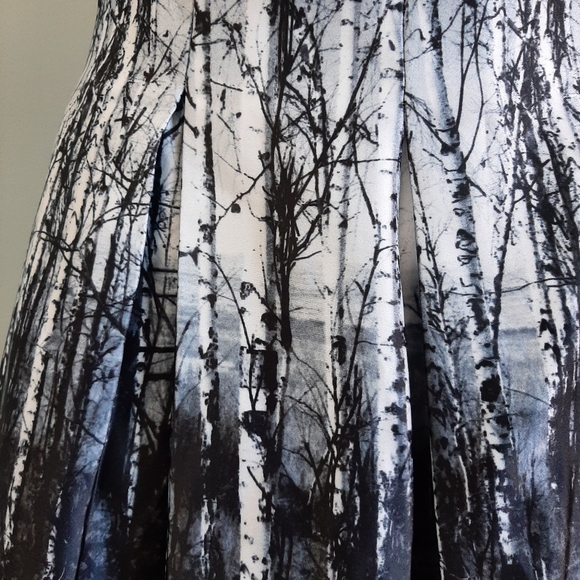 Forest print black and white midi skirt - Picture 3 of 4